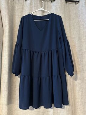 V-Neck Navy Tiered Midi Dress with Balloon Sleeves